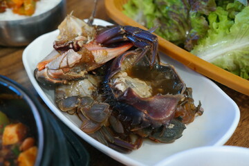 Soy Sauce Marinated Crab is a Korean salted seafood made by marinating crab in soy sauce and aging it. It is usually eaten with rice.