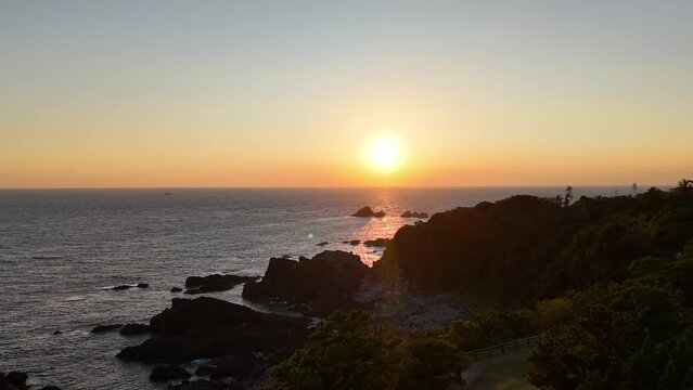 和歌山県　夕日に染まる潮岬　ドローン撮影