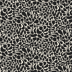Flowing modern leaves, trailing curvy groovy foliage botanical leafy branches  in black and off white colors,  funky contemporary foliage seamless repeat pattern, vector illustration