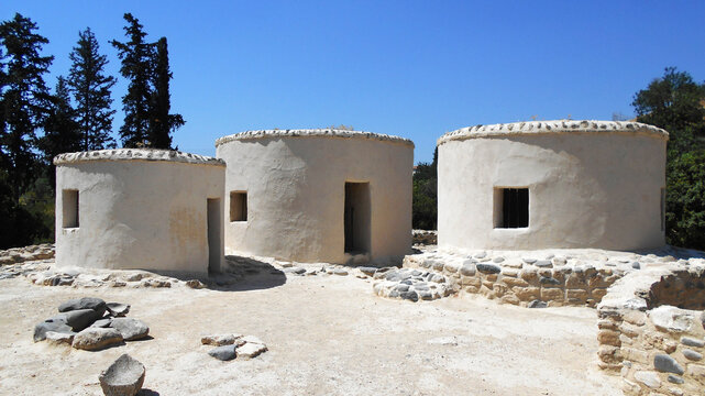 Choirokoitia - osada z neolitu na Cyprze w pobliz Larnaki