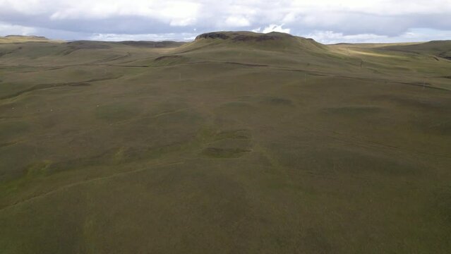 DRONE AERIAL FOOTAGE: Heidarborg is a hill in Skaft&aacute;rhreppur, South Iceland and has an elevation of 198 metres. Hei&eth;arborg is situated nearby to the area Kirkjug&oacute;lf.