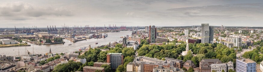 Port of Hamburg in panoramic form in cloudy weather  - obrazy, fototapety, plakaty