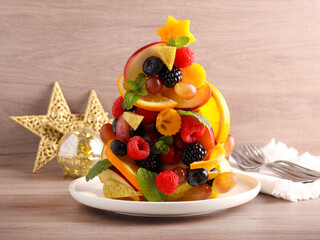 Fruit and berry Christmas tree