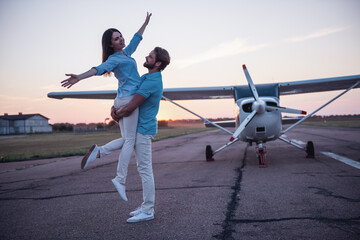 Couple and aircraft