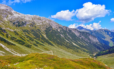 Wanderweg über Stierlochweg zum Stierlochjoch/Ravensburger Hütte im Lechquellengebirge Vorarlberg/Österreich