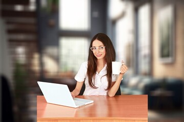 Obraz premium business woman using laptop for work in office.