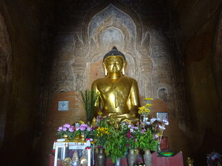 バガンの仏像　ミャンマー