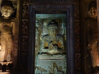 アジャンター石窟寺院　オーランガーバード・インド　Ajanta Caves