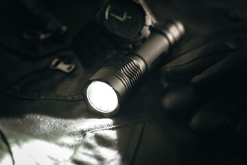 pocket flashlight for EDC