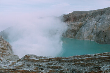 Vulkansee © theresahoffmann