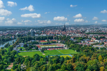 Ausblick über das Ulmer Donaustadion zur Innenstadt und zum Ulmer Münster