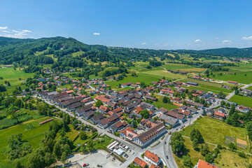 Panoramablick über die Region um Schlehdorf am Kochelsee im Luftbild