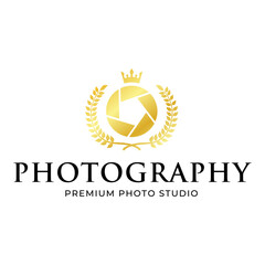 Diaphragm camera logo design. Camera logo template, vector logo for photographer