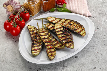 Grilled tasty ripe eggplant slice