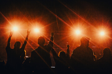 Concierto, música en vivo festival feliz 