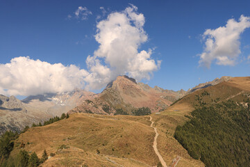 Wanderparadies über dem Val Masino; Kammweg am Pizzo Mercantelli mit Corni Bruciati (3114 m),...