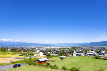 山梨県南巨摩郡富士川町から見た甲府盆地の風景