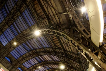 Foto op Plexiglas milan Central rail station at night © Andrea Izzotti