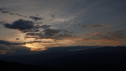 ATARDECER 