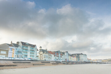 Wimereux est une commune française située dans le département du Pas-de-Calais en région...