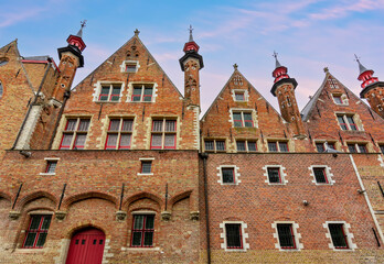 Fototapeta na wymiar Medieval architecture of old Bruges along Groenerei canal, Belgium
