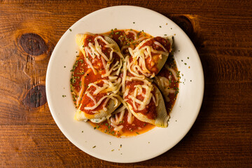 Stuffed shell pasta with cheese
