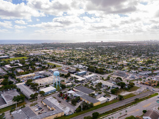Fototapeta premium Aerial photo Deerfield Beach water tower and industrial district