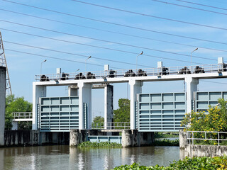 Fototapeta na wymiar the electric power station with dam in Chacheongsao Thailand