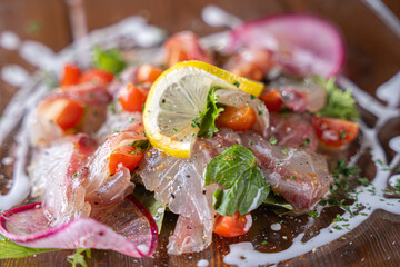 新鮮な食材で作ったカルパチョ