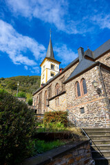 Fototapeta na wymiar Historic Pfarrkirche St. Martin church at Ediger-Eller town in Germany during autumn time.