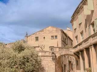 Fototapeta na wymiar Explore the Charming Streets of Uzes, a Historic Village in France