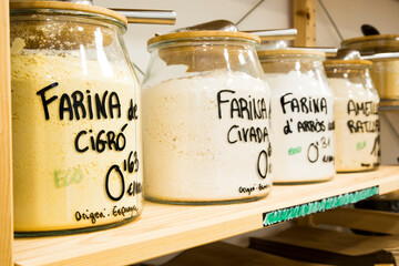 Self service bulk organic food. Eco-friendly zero waste shop. Small local business. Chickpea flour,...