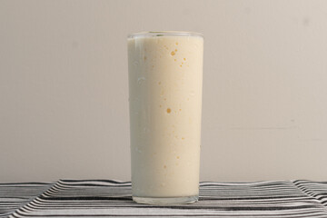 Pineapple coconut smoothie