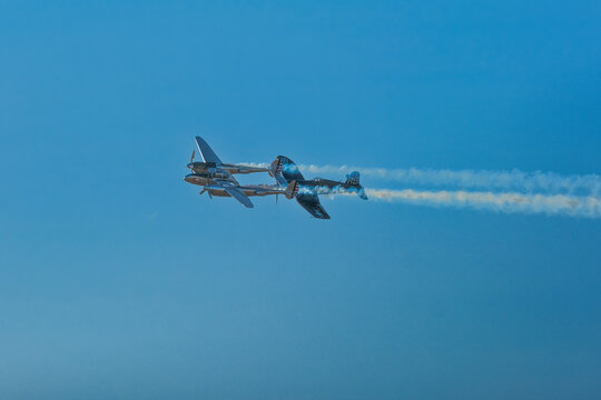airplanes, F- 4U Corsair, P-38 Lightning