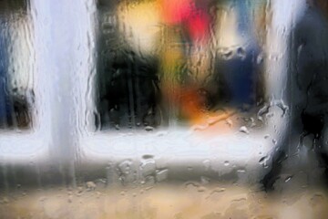 Abstraktes Motiv mit Regentropfenmuster vor schwarz gekleideter Frau auf Gehweg vor Schaufenster von Modegeschäft mit bunten Wollstoffen in Stadt bei Regen am Mittag im Winter