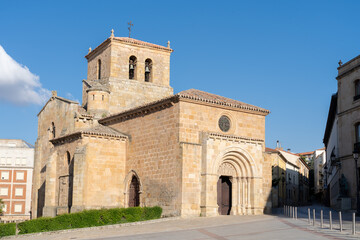 Fototapeta na wymiar Views of the Romanesque church of San Juan de Rabanera in Soria, Spain.