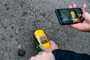 Measuring of the radiation level with dosimeter radiometer in Chornobyl exclusion zone