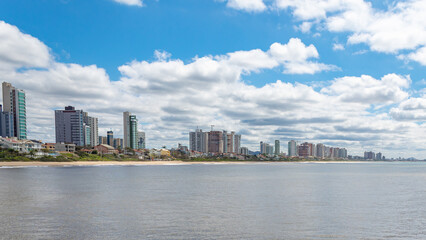 orla e os prédios da praia de Balneário Piçarras  Santa Catarina Brasil