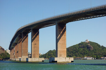 side view of the imposing Third bridge, or Terceira ponte, with its columns. Vila Velha, ES, Brazil