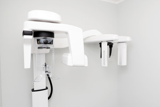 Digital panoramic radiography, dental care.