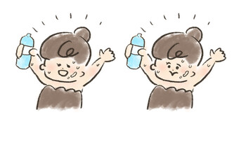 サウナ後に水分補給をする女性
