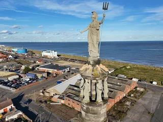Foto op Canvas Britannia Monument, Nelson's great Yarmouth UK drone,aerial  windfarm in background © steve