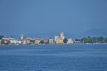 Fototapeta na wymiar Sirmione dal Lago di Garda - Brescia, Lombardia