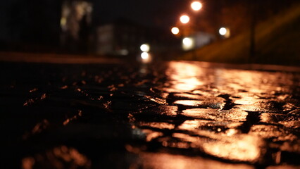Cobblestone street at night reflection - obrazy, fototapety, plakaty