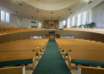 Interior of the modern St Peter's Lutheran Church in Columbus, Indiana