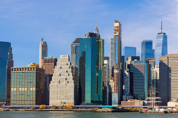 Fototapeta na wymiar Beautiful panoramic skyline view cityscape of Lower Manhattan on sunny day NYC