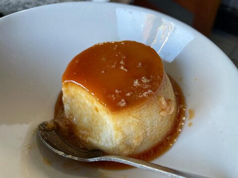 Flan con caramelo 