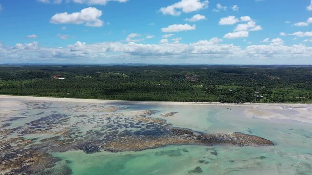 Praia do Patacho na Rota dos Milagres em Alagoas Visto de Cima com D\rone 4k - Nordeste - Brasil - 