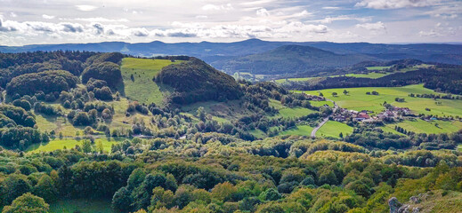 Aussicht vom Pferdskopf an der Wasserkuppe auf die Eube in der Rhön