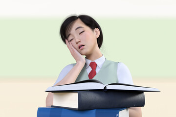 教室で居眠る可愛い女子高生